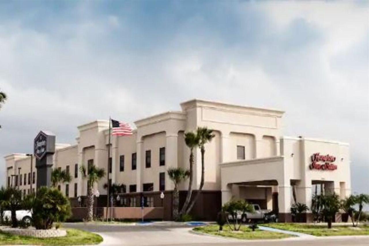 Hampton Inn & Suites Харлинген Экстерьер фото