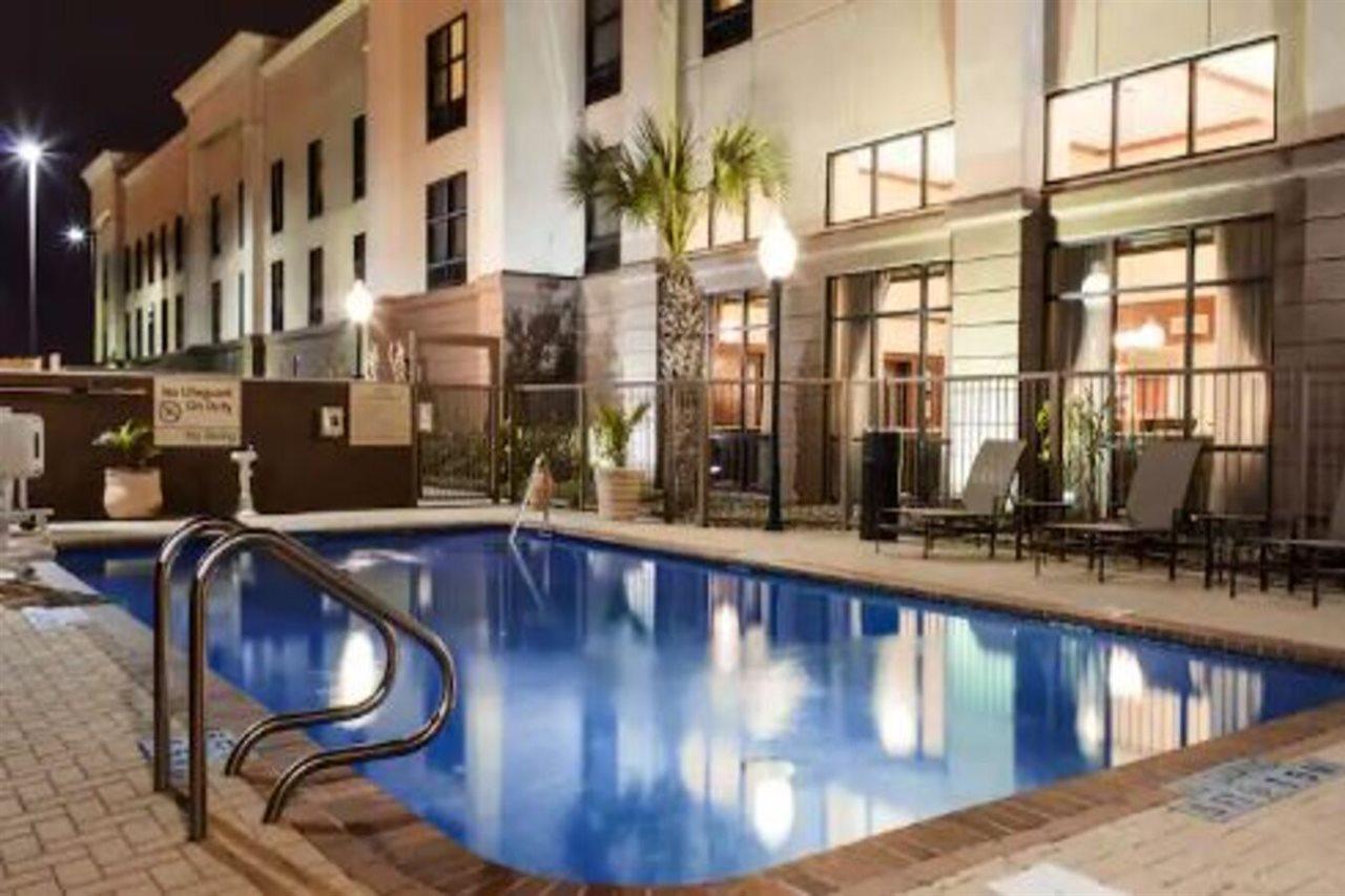 Hampton Inn & Suites Харлинген Экстерьер фото