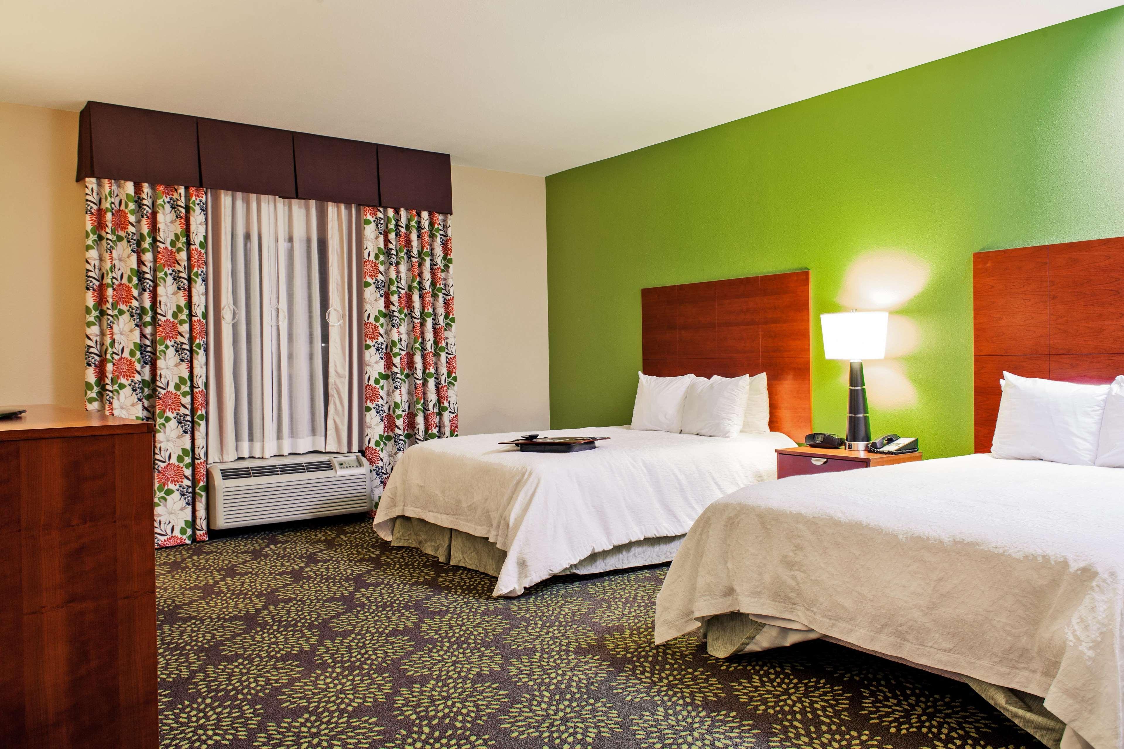 Hampton Inn & Suites Харлинген Экстерьер фото