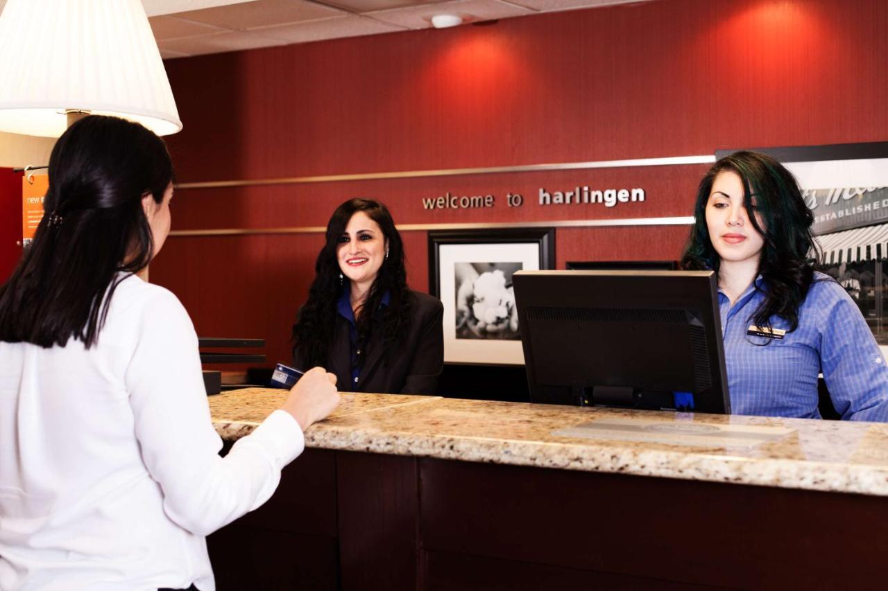 Hampton Inn & Suites Харлинген Экстерьер фото