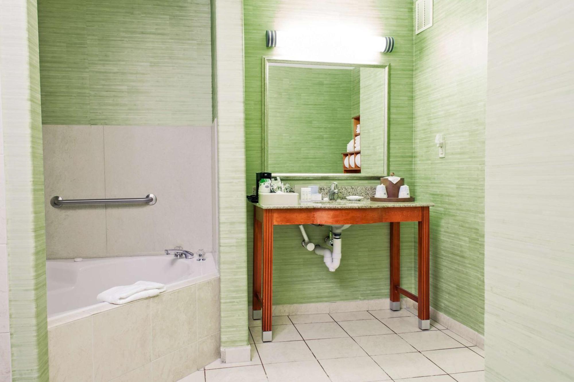 Hampton Inn & Suites Харлинген Экстерьер фото