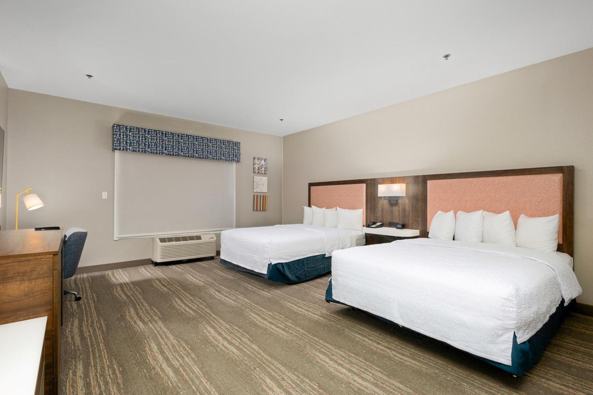 Hampton Inn & Suites Харлинген Экстерьер фото